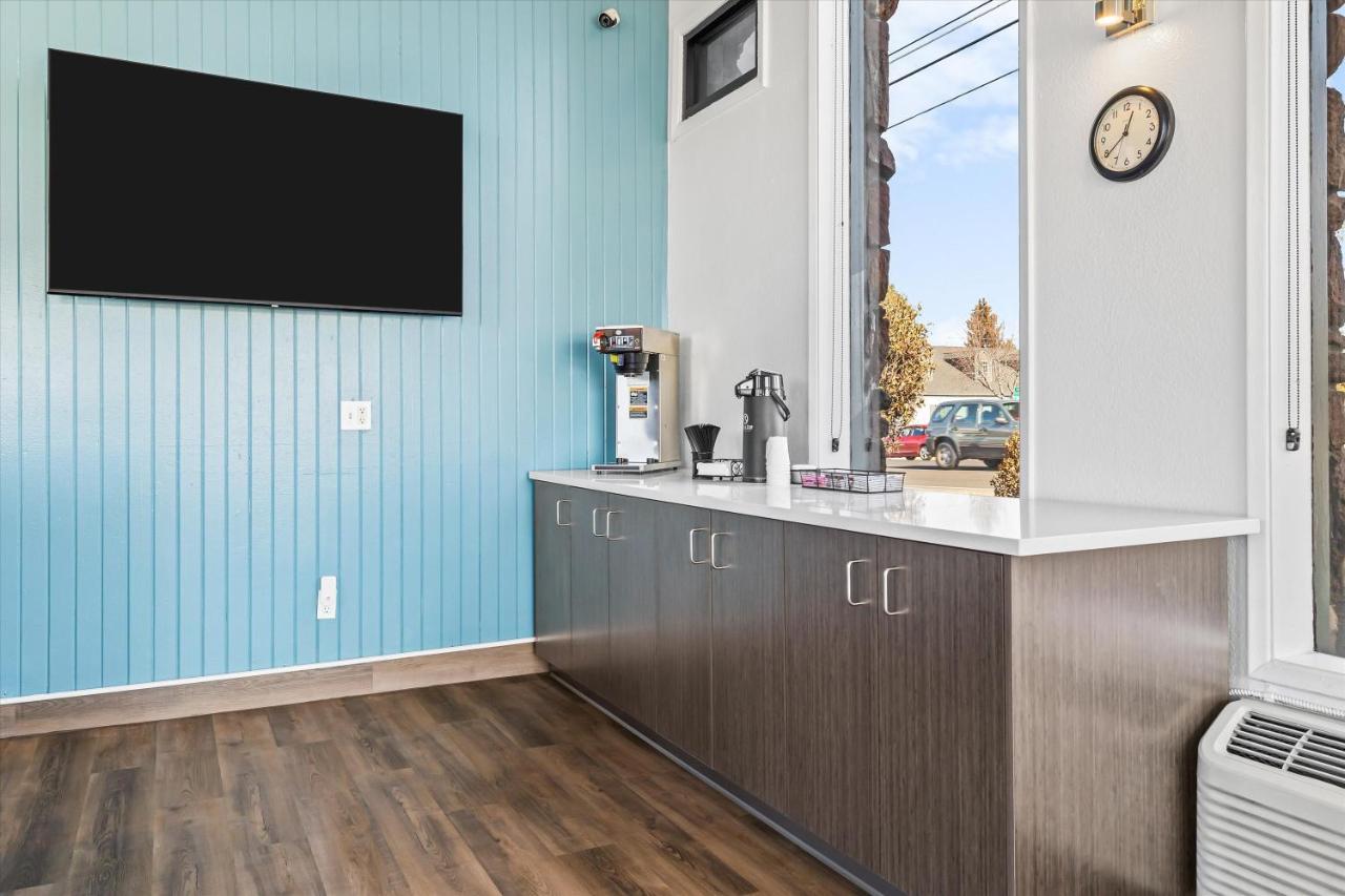 Bend Inn & Suites Екстериор снимка