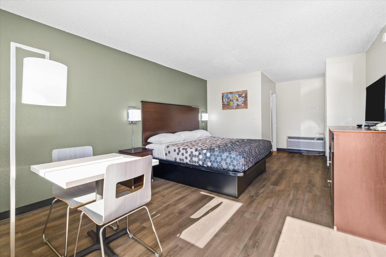 Bend Inn & Suites Екстериор снимка