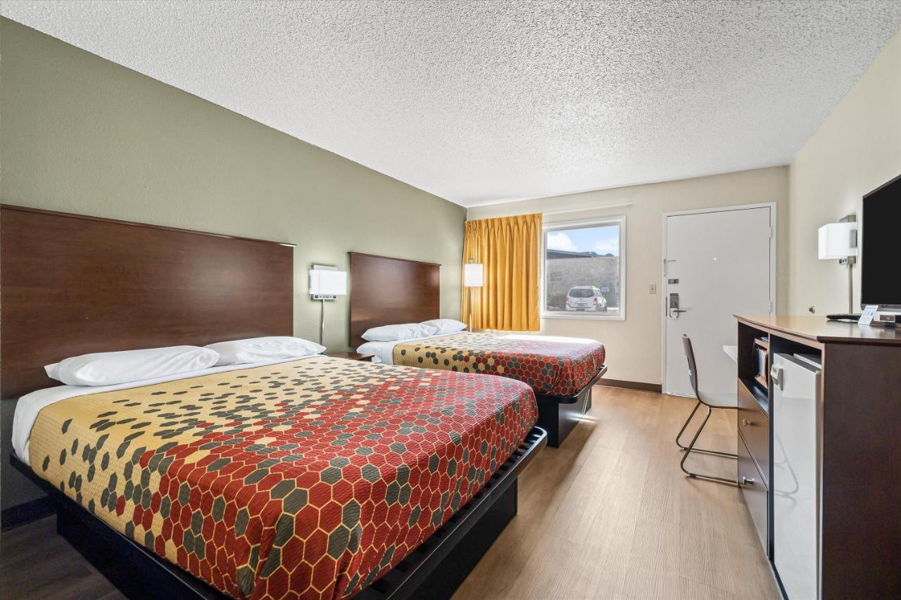 Bend Inn & Suites Екстериор снимка